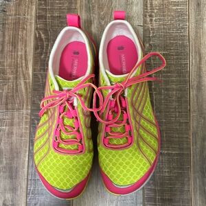 Merrill women’s Road Glove Dash size 9